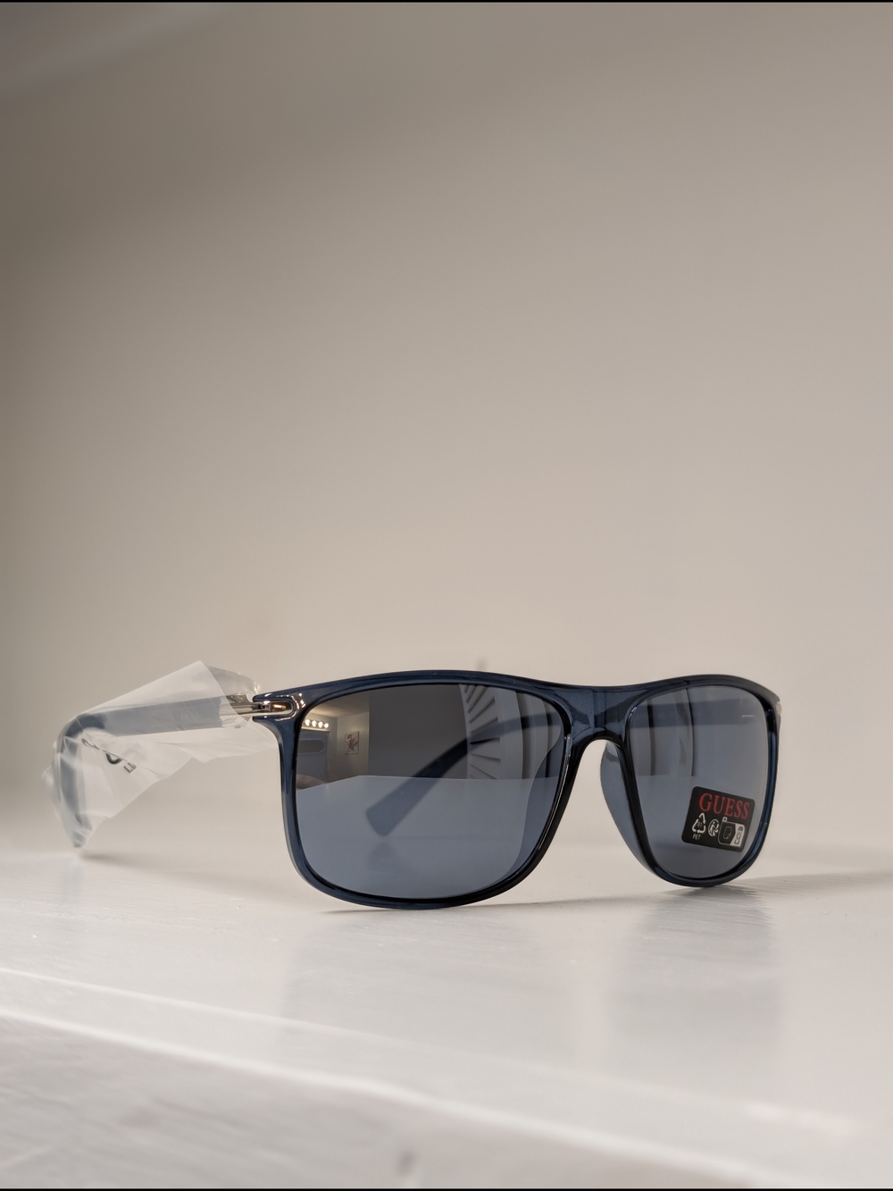 ​GUESS Blue Square Navigator Sunglasses 57-15-135 NWT